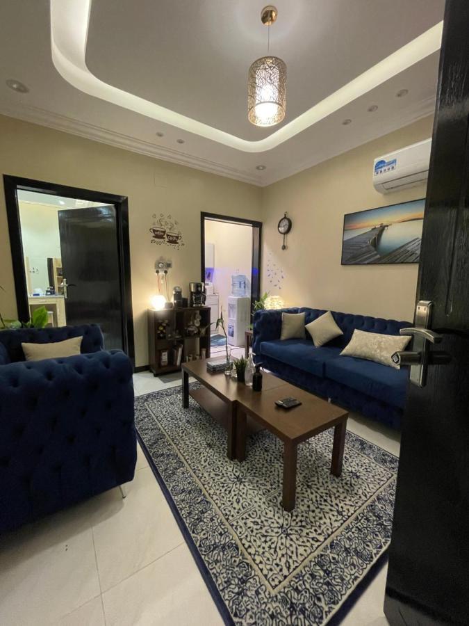 الجوهرة الزرقاء بجوار قرية السماء - سما